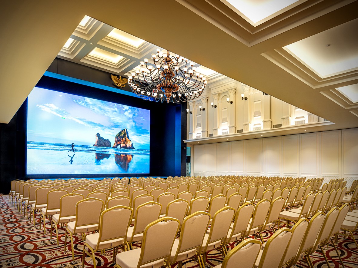 Mandiri Plaza Hall — related RT60 calculator work by ALTA Integra