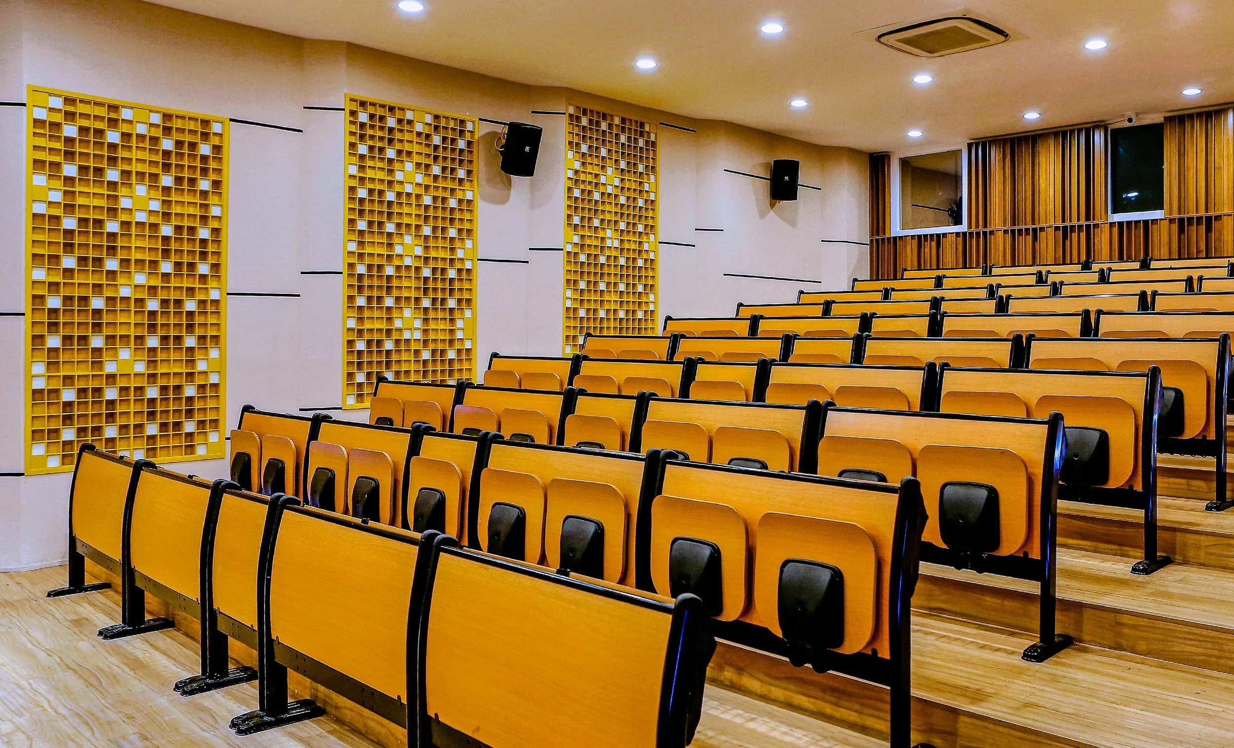 Audiovisual Room Canisius College — related RT60 calculator work by ALTA Integra